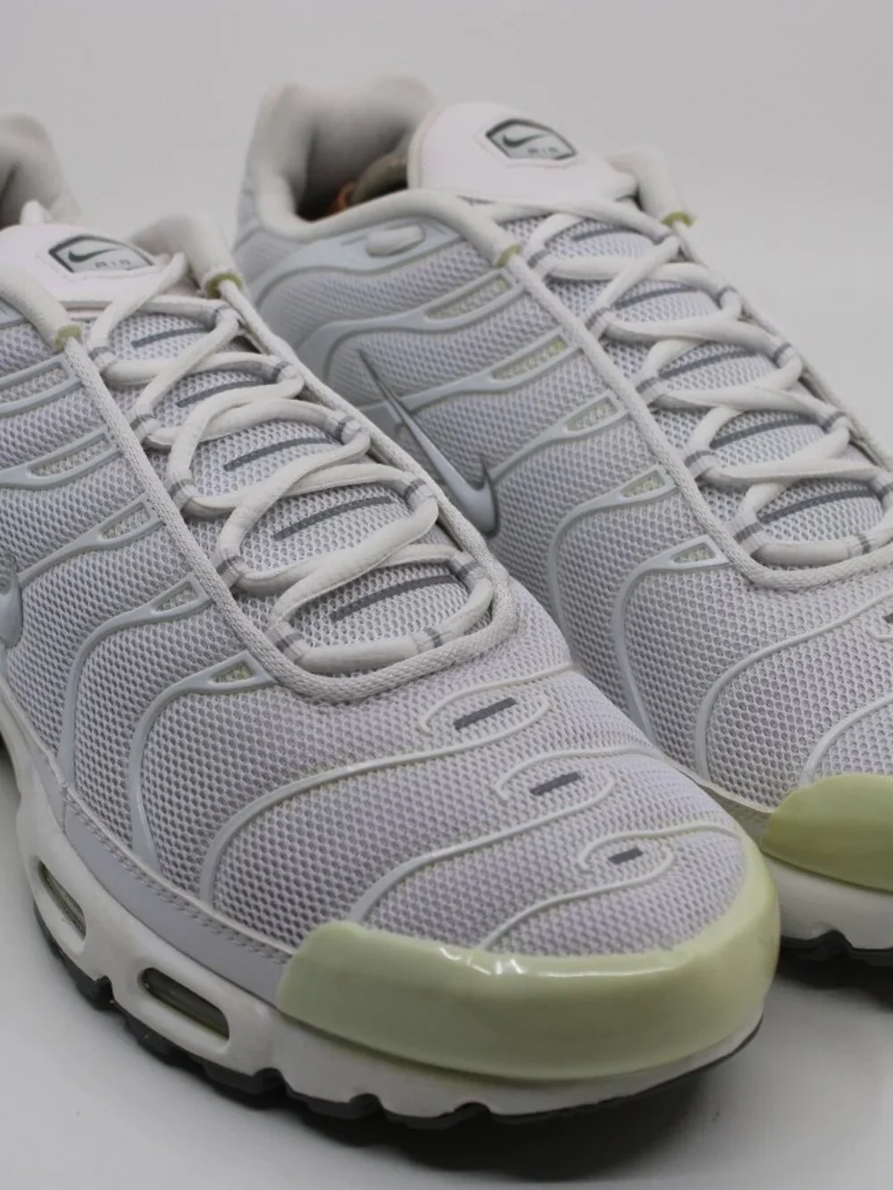 Nike Air Max Plus White  604133-139 Tn Air Tuned with Box! Year 2021! Mens 12
